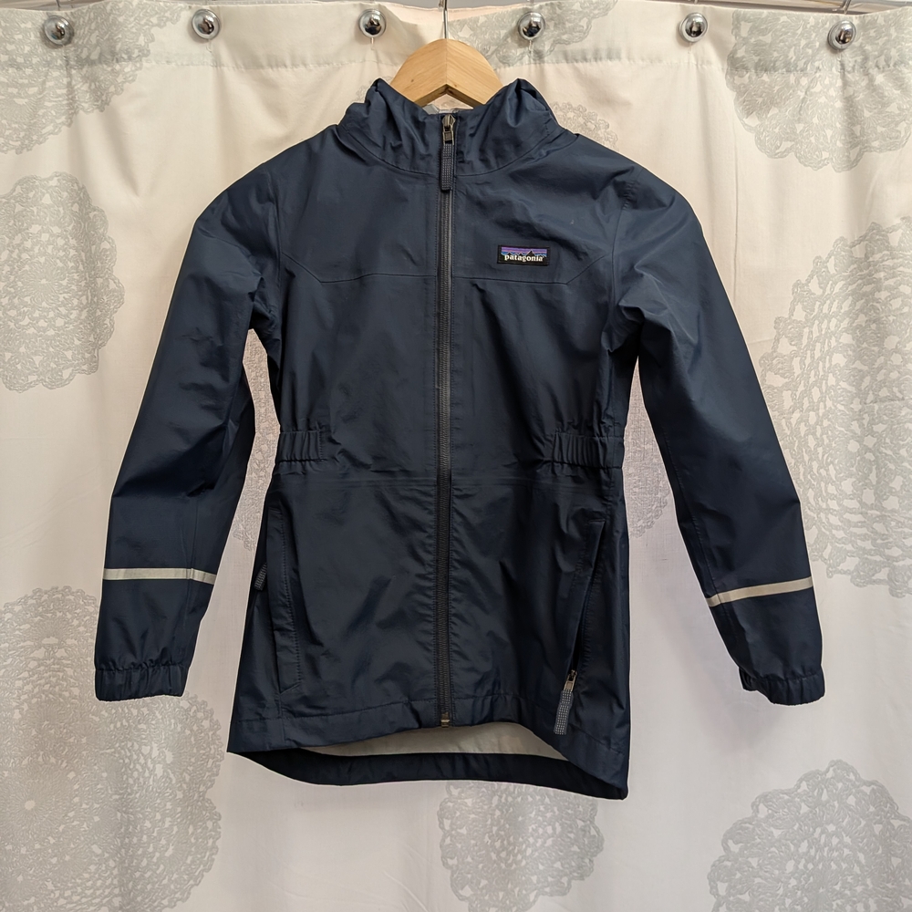 Patagonia Dark Blue Hooded Jacket with Reflective Accents